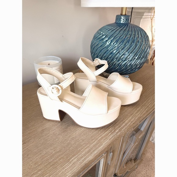 Larroude Shoes - Larroude Platform Sandals Womens Cream Leather Chunky Heel Size 8.5